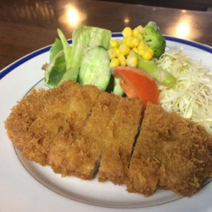 Aランチ「とんかつ セット」